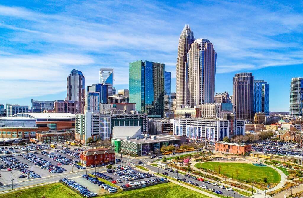 Outdoor Swimming Pools in Charlotte